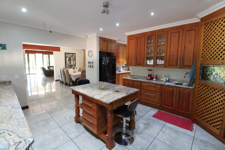 11 Bedroom Property for Sale in Van Der Hoff Park North West